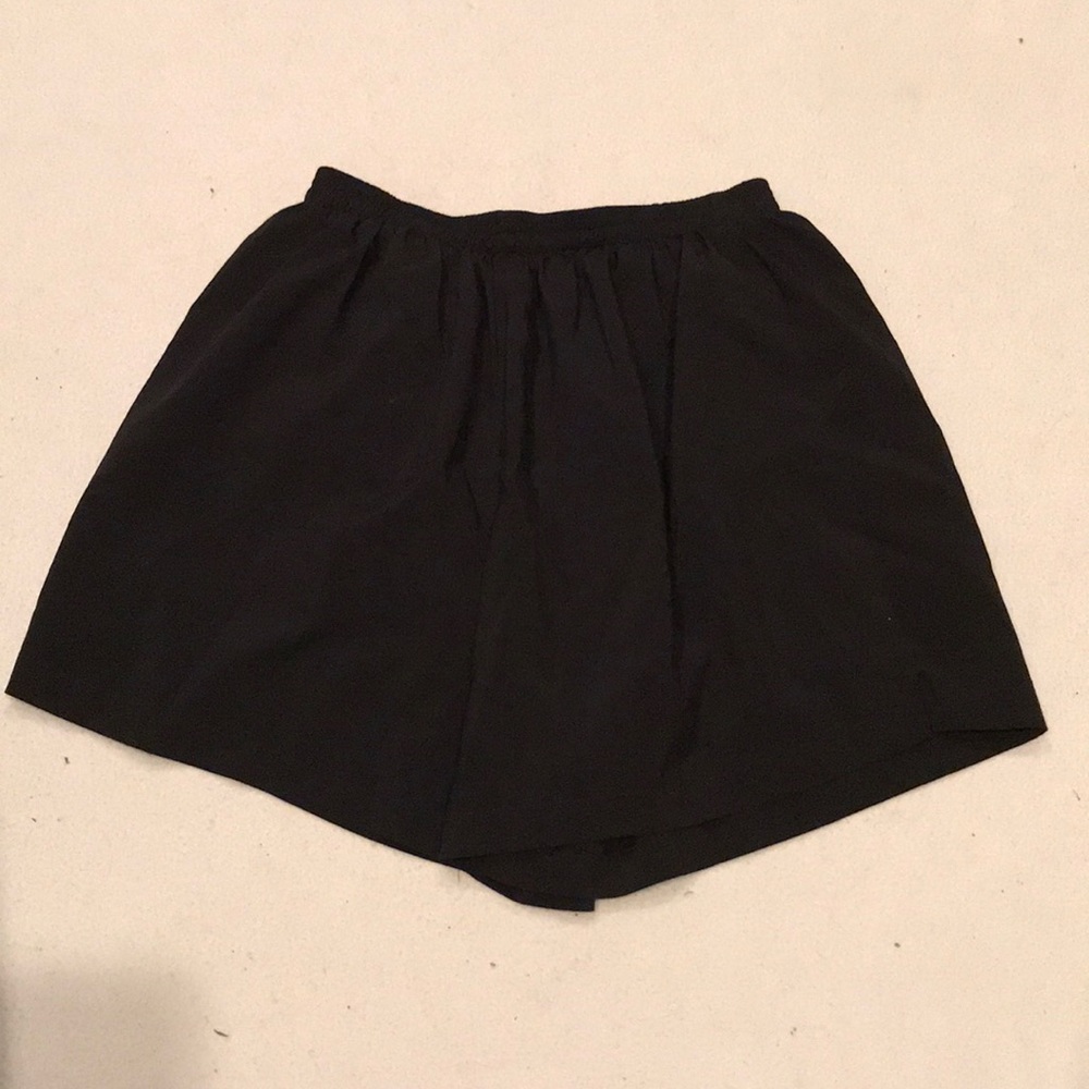 🍀Hibbett Sports Black shorts